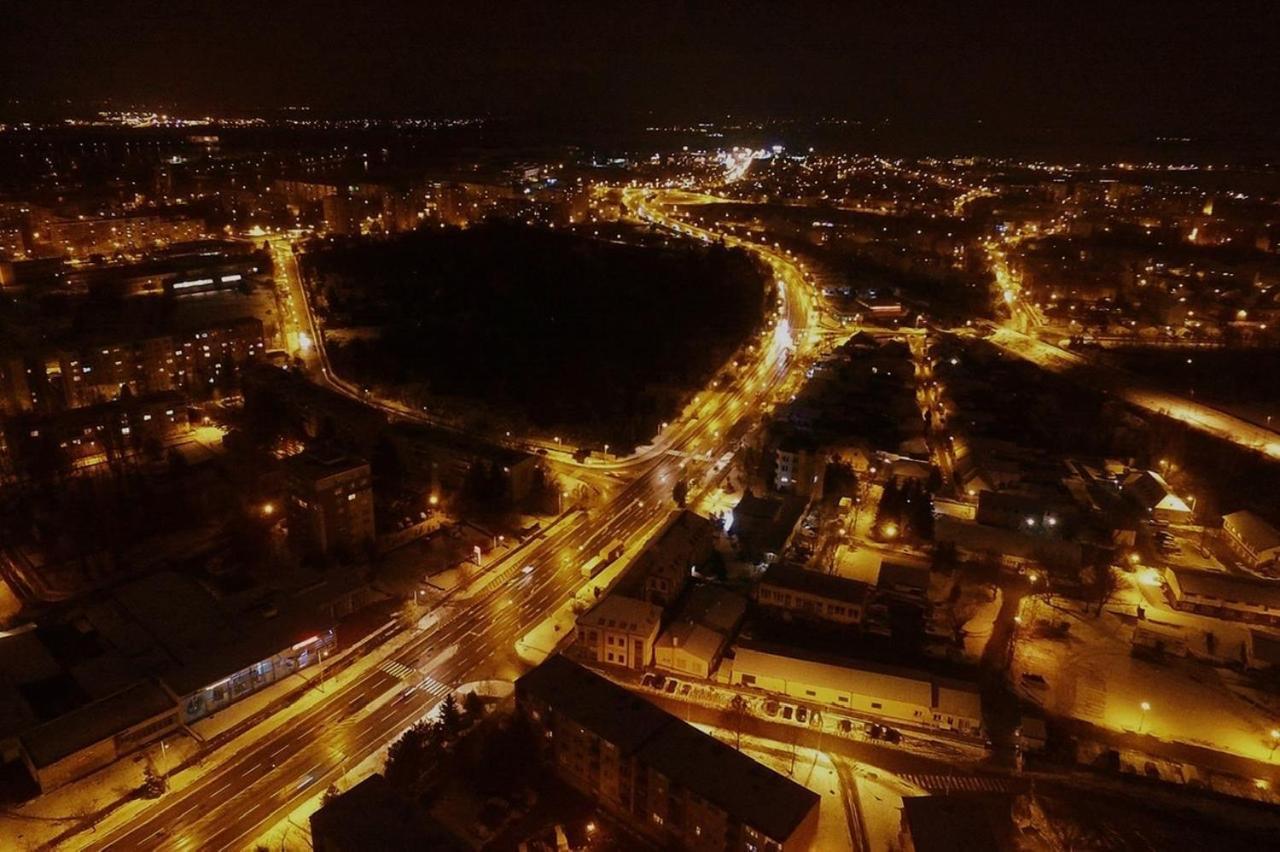 Amira Apartman Komárno Εξωτερικό φωτογραφία